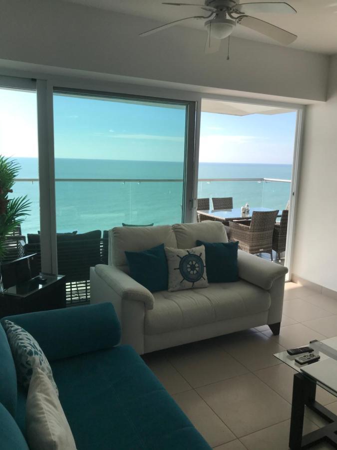Resort Playa Azul Departamentos Frente Al Mar Tonsupa Ngoại thất bức ảnh