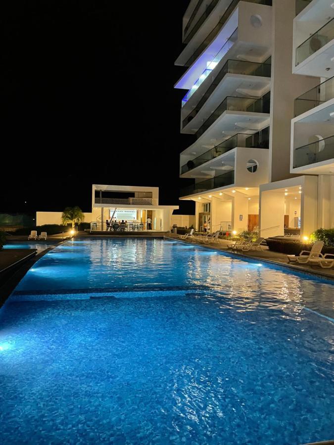 Resort Playa Azul Departamentos Frente Al Mar Tonsupa Ngoại thất bức ảnh