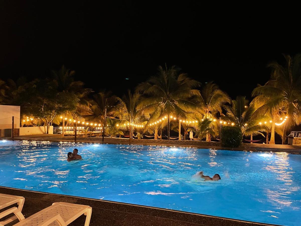 Resort Playa Azul Departamentos Frente Al Mar Tonsupa Ngoại thất bức ảnh