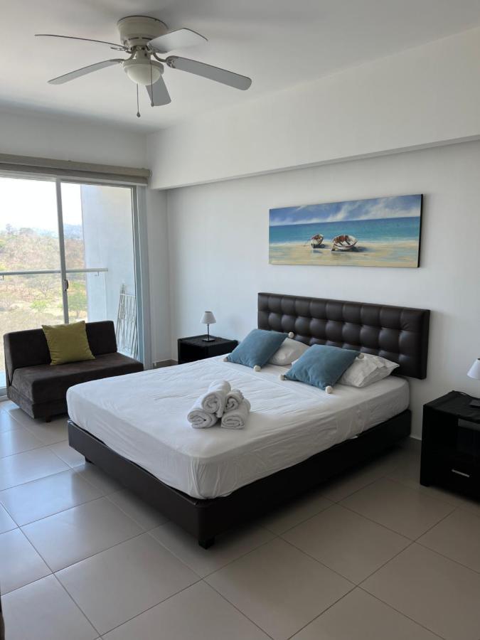 Resort Playa Azul Departamentos Frente Al Mar Tonsupa Ngoại thất bức ảnh