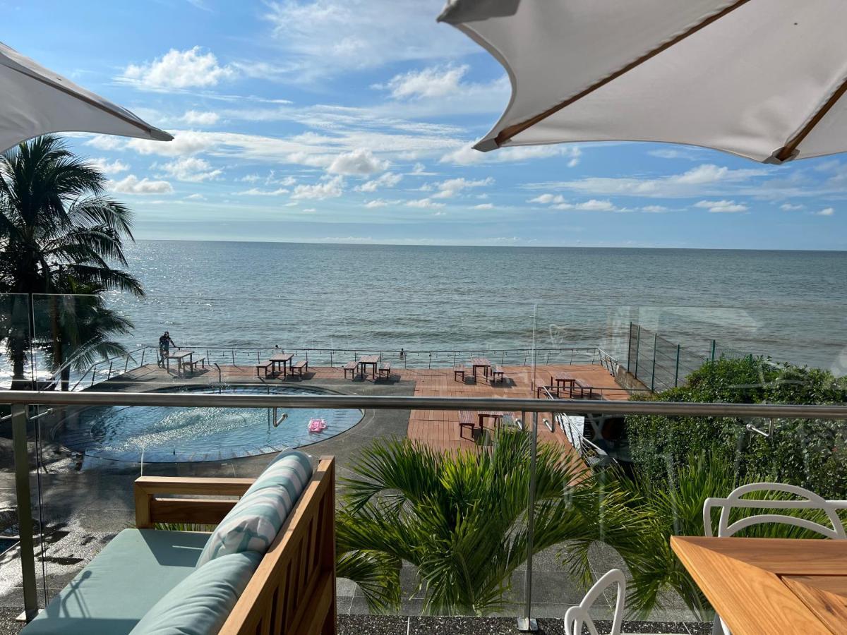 Resort Playa Azul Departamentos Frente Al Mar Tonsupa Ngoại thất bức ảnh