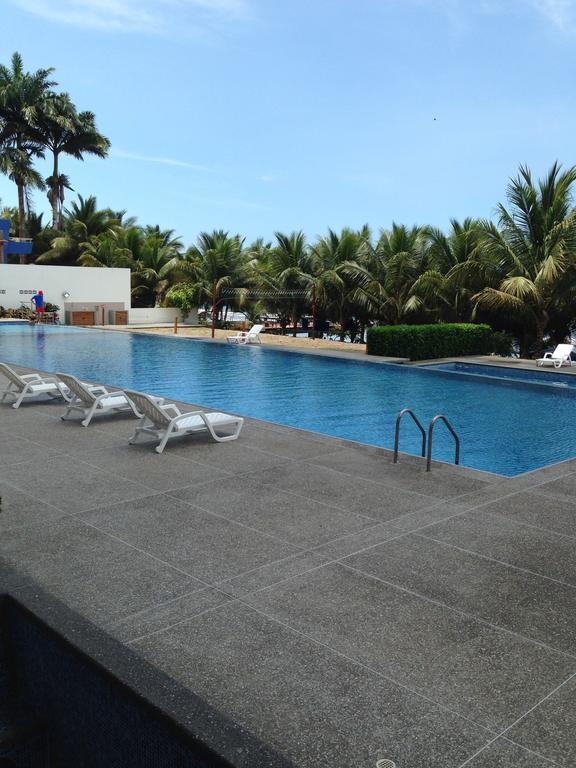 Resort Playa Azul Departamentos Frente Al Mar Tonsupa Ngoại thất bức ảnh