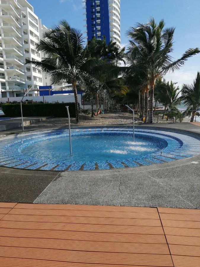 Resort Playa Azul Departamentos Frente Al Mar Tonsupa Ngoại thất bức ảnh